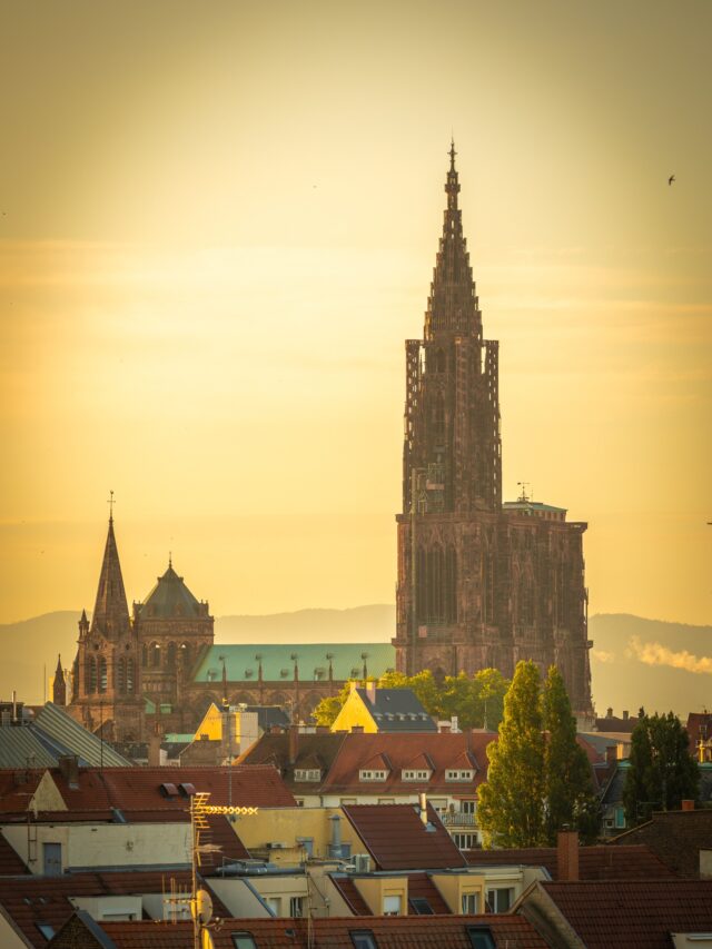 La Cathédrale de Strasbourg au lever du jour